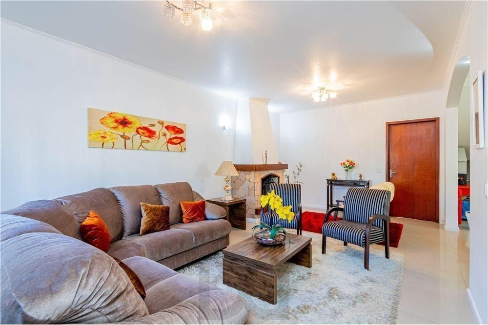 Ampla casa com 3 Dormitórios 293m² e Pátio amplo Próximo a Adda Mascarenhas — foto 3