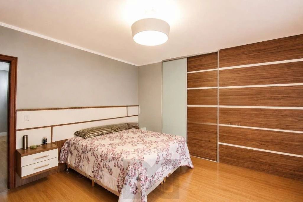 Casa com 3 dormitórios, suíte, churrasqueira e piscina. — foto 21