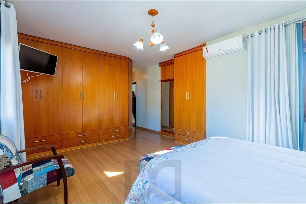 Ampla casa com 3 Dormitórios 293m² e Pátio amplo Próximo a Adda Mascarenhas — foto 28