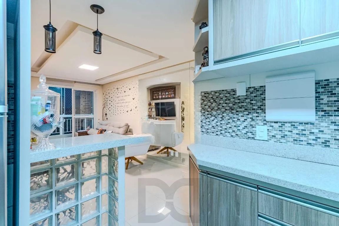 Apartamento com 3 dormitórios, suíte, sacada com churrasqueira e 1 vaga. — foto 6