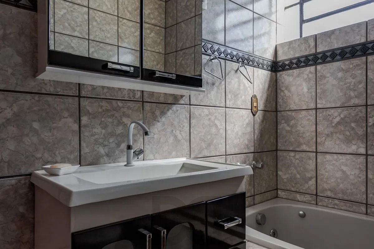 Apartamento Mobiliado 3 dormitórios- Avenida Baltazar de Oliveira Garcia. — foto 14