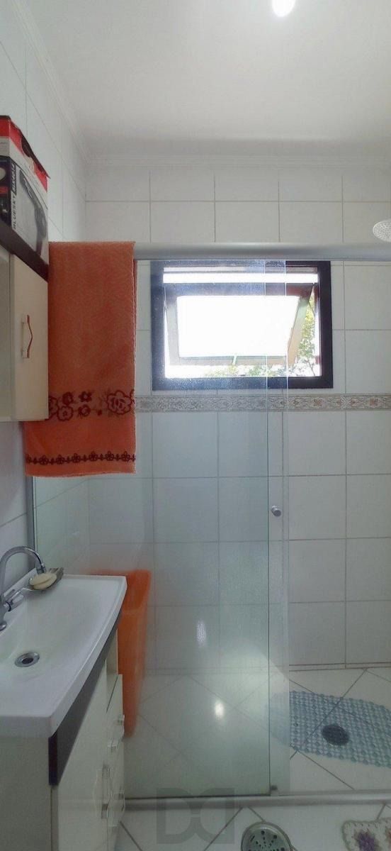 Casa com 4 dormitórios, sótão e amplo pátio próxima ao Hospital Cristo Redentor — foto 15