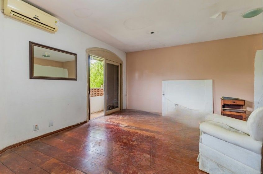 Casa com pátio e churrasqueira em frente à praça – Jardim Sabará — foto 10