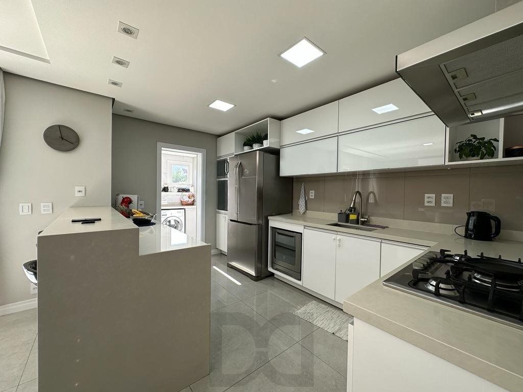 Casa em condomínio com 3 dormitórios, suíte master, espaço gourmet com piscina. — foto 4