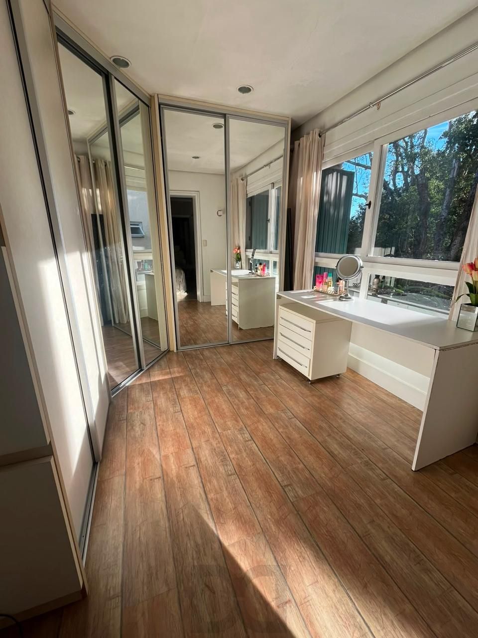 Casa em Condomínio com 247m² - 3 Suítes - Bairro Ipanema — foto 12