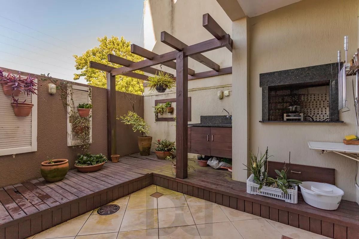 Casa em condomínio com 3 dormitórios, suíte e 2 vagas — foto 1