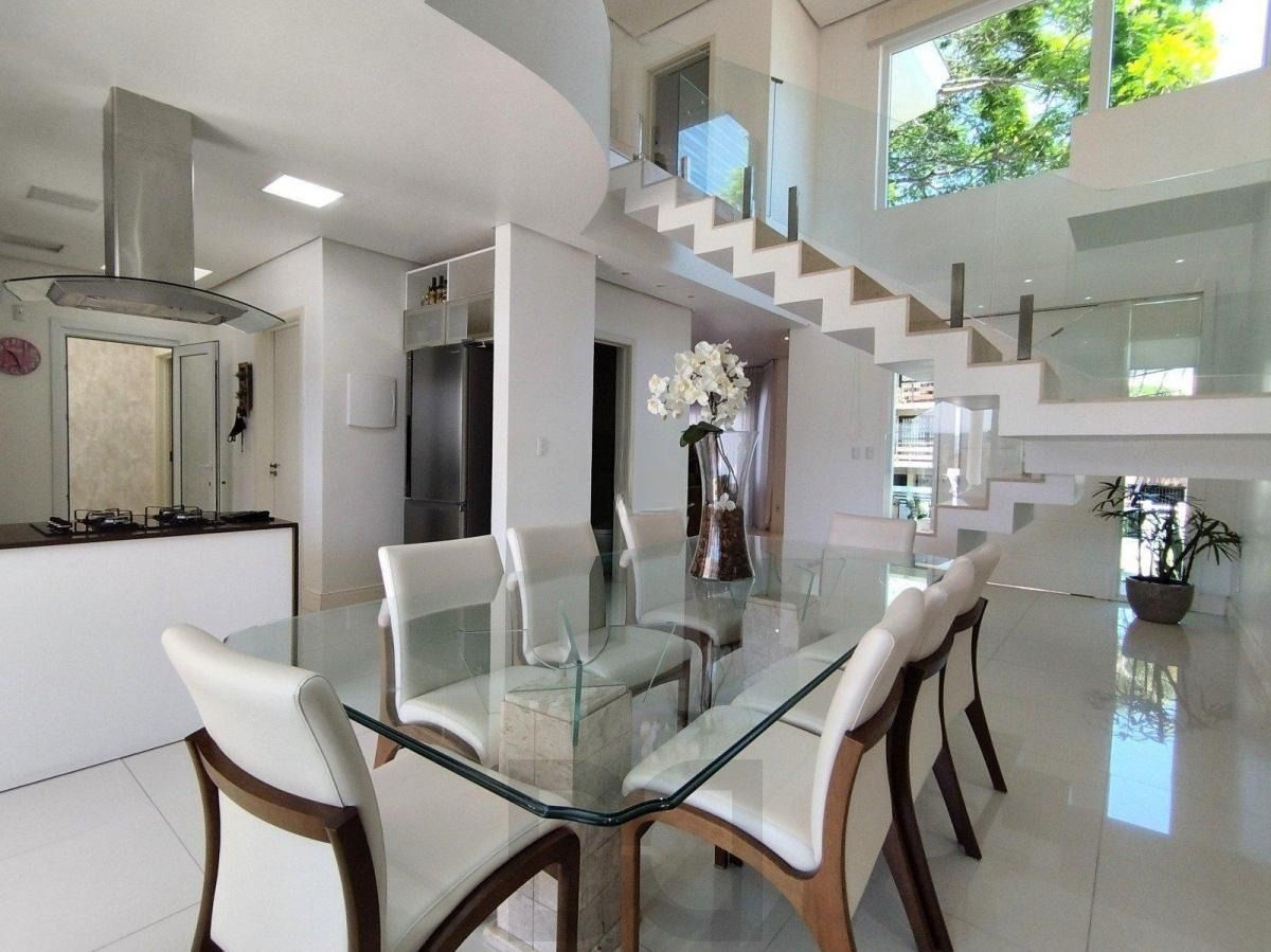 Casa/ sobrado com mobilia de qualidade, 3 suítes, piscina e 4 vagas de garagem — foto 6