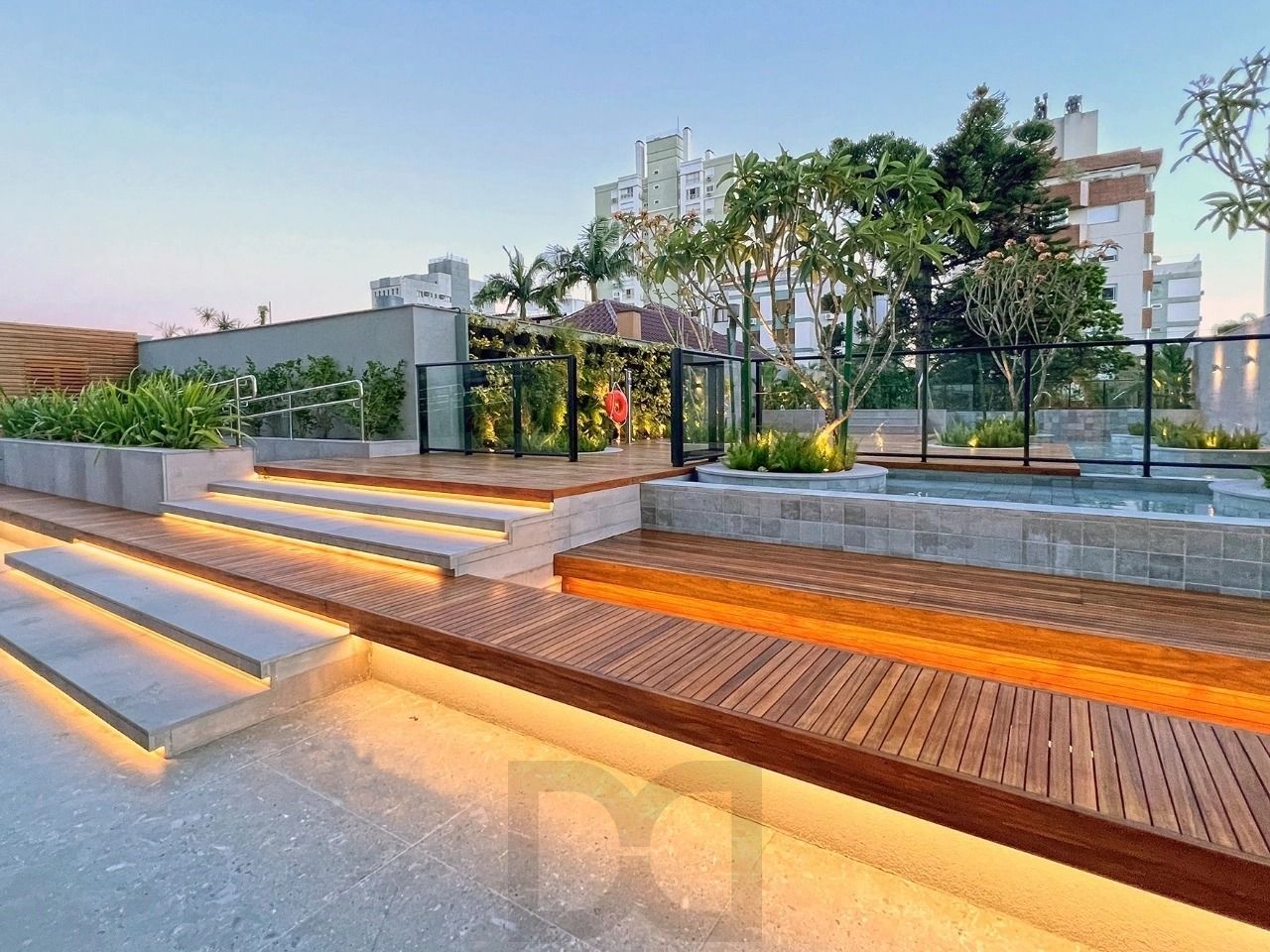 Apto 2 suítes mobiliado, vista Guaíba no Vértice Petrópolis — foto 17