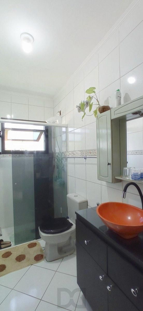 Casa com 4 dormitórios, sótão e amplo pátio próxima ao Hospital Cristo Redentor — foto 13