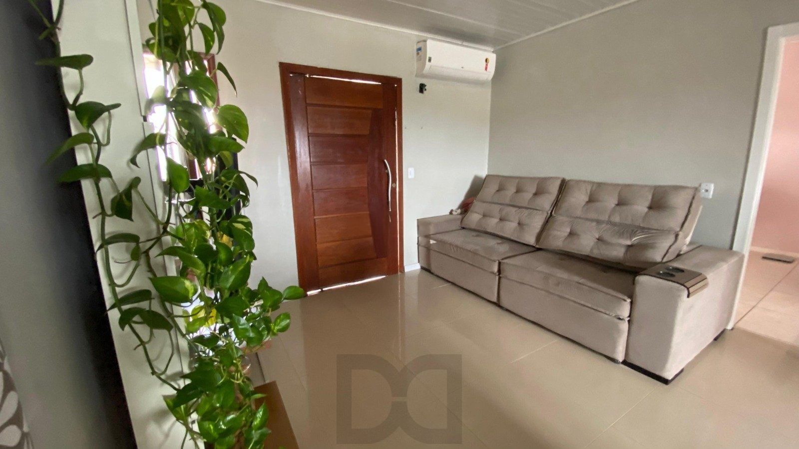 Casa térrea com 2 dormitórios, totalmente reformada. — foto 3