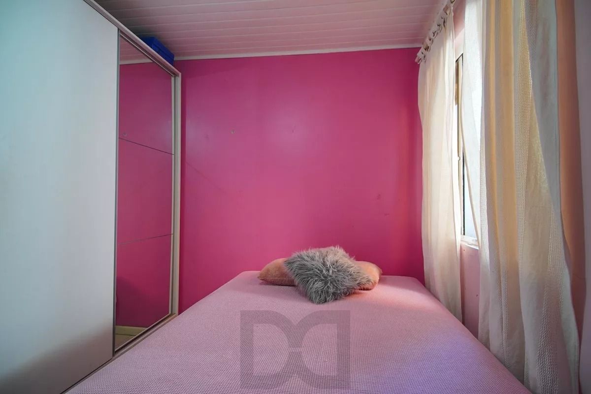 Casa Térrea com 5 dormitórios, Amplo Terreno de 300m² - Bairro Santa Rosa — foto 12