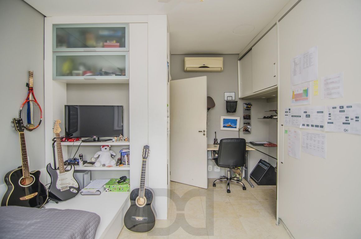 Casa com 3 dormitórios, suíte, piscina e 3 vagas próxima ao Iguatemi — foto 22