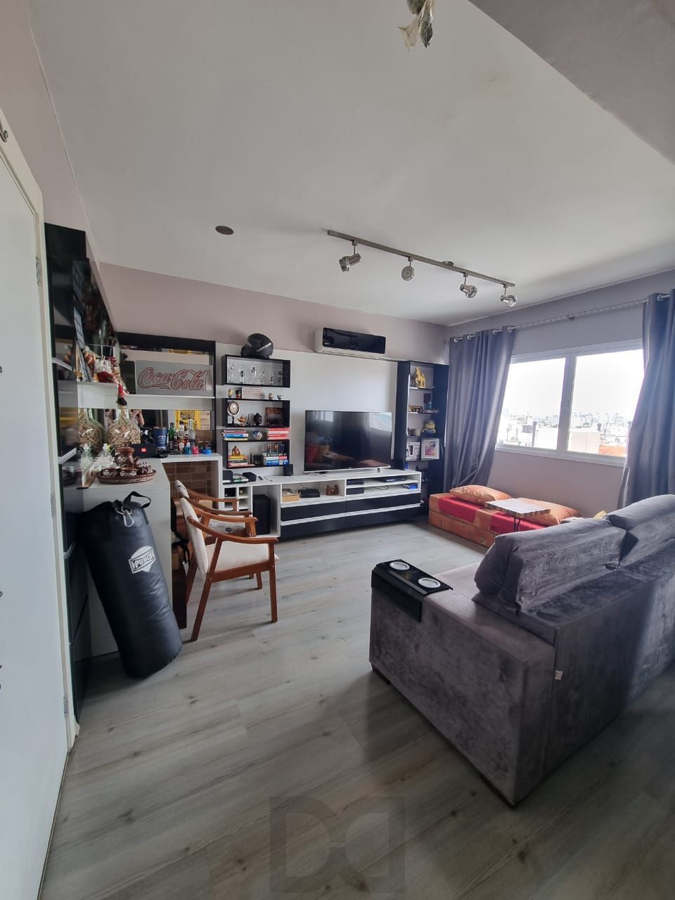 Apto 3 dorm living estendido, andar alto no Passo da Areia — foto 3