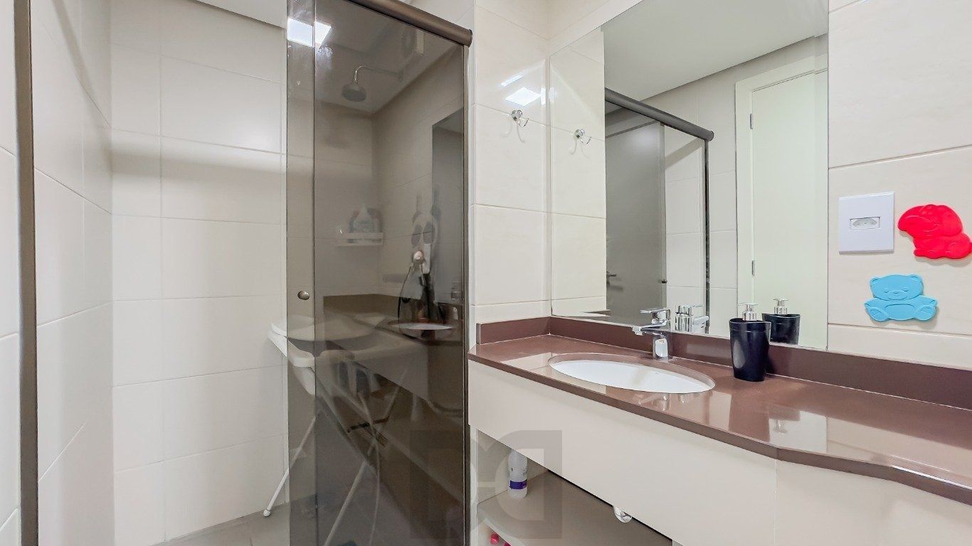 Apartamento reformado com churrasqueira e 2 vagas — foto 18