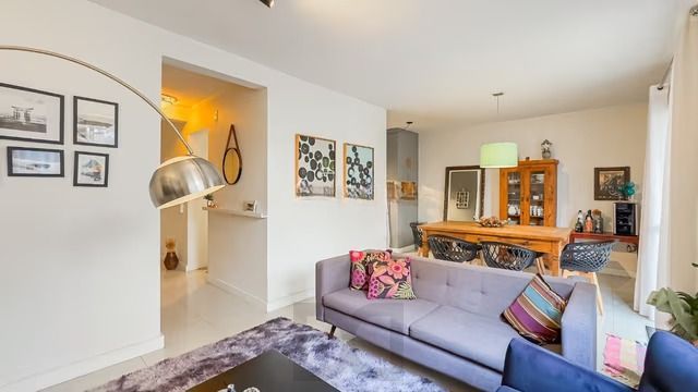 Casa em condomínio com 4 quartos suíte master e amplo patio , Bairro Ecoville — foto 2