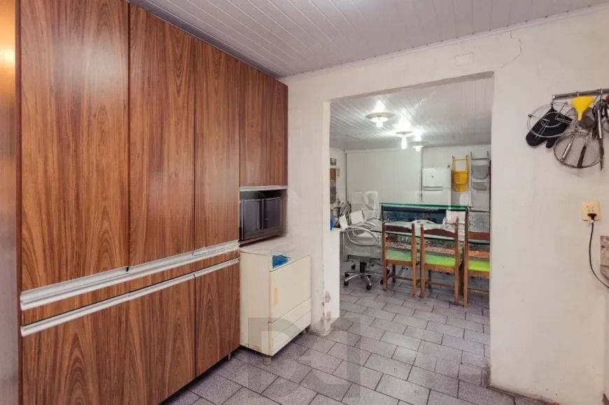 Casa térrea  com 200m² privativos, 3 quartos, Rua Sylvio Sanson - Sarandi — foto 21