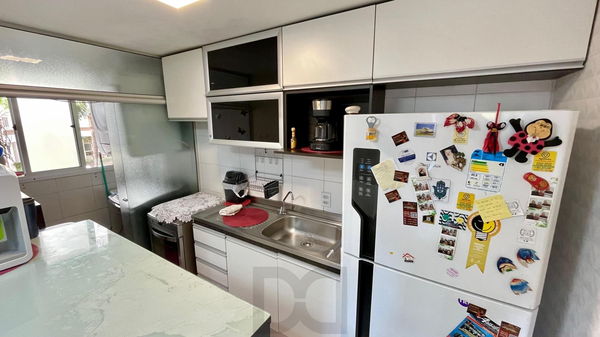 Apartamento Semimobiliado com 3 Dormitórios e Suíte — foto 8