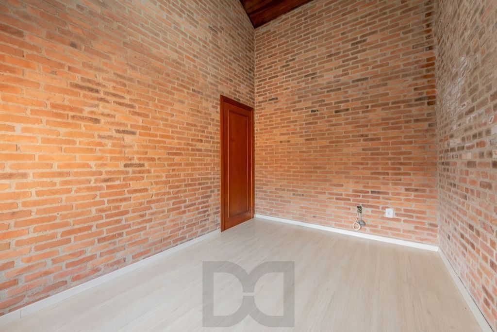 Casa com 4 dormitórios, suíte, churrasqueira e 4 vagas — foto 11