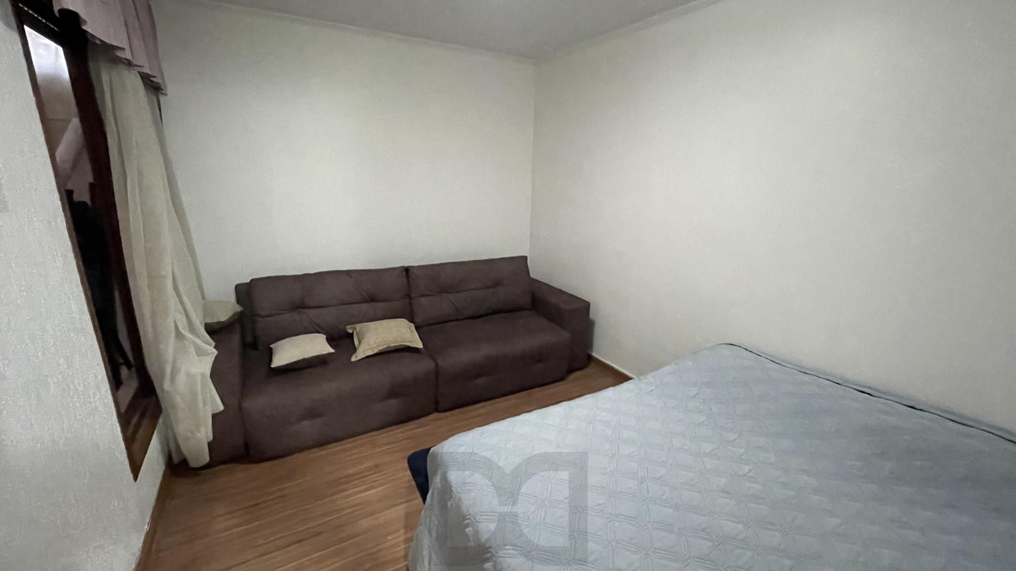 Casa com 3 dormitórios, suíte, churrasqueira, espaço gourmet e amplo pátio. — foto 17