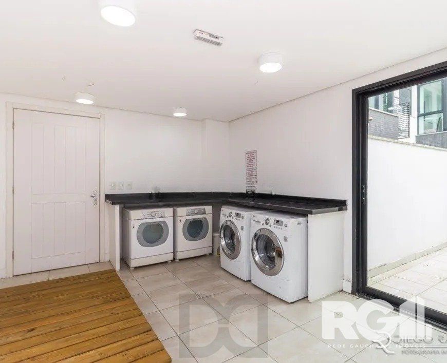 Apartamento com 1 quarto e 53m² à venda em Menino Deus, Porto Alegre. — foto 17