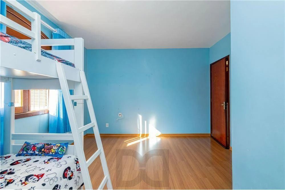 Ampla casa com 3 Dormitórios 293m² e Pátio amplo Próximo a Adda Mascarenhas — foto 32