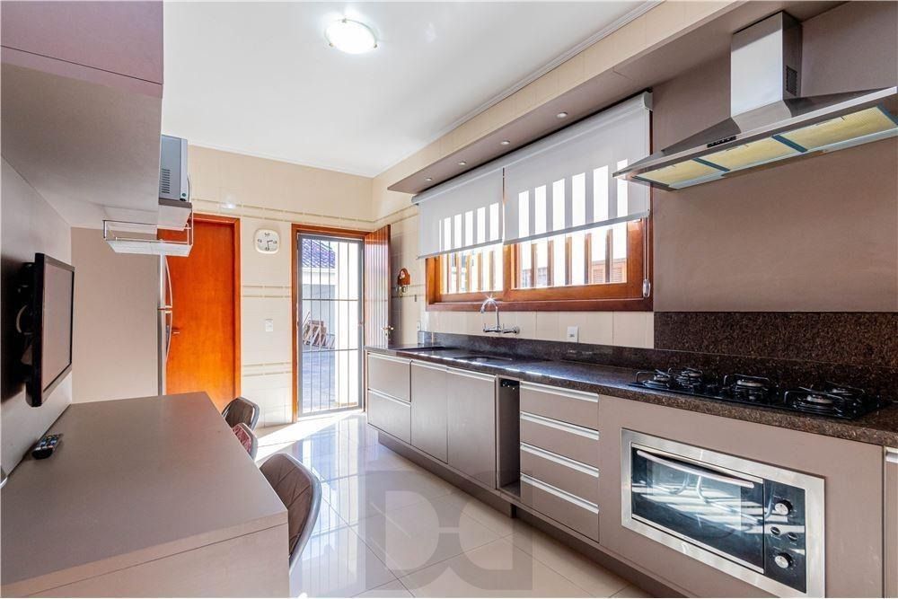 Ampla casa com 3 Dormitórios 293m² e Pátio amplo Próximo a Adda Mascarenhas — foto 10