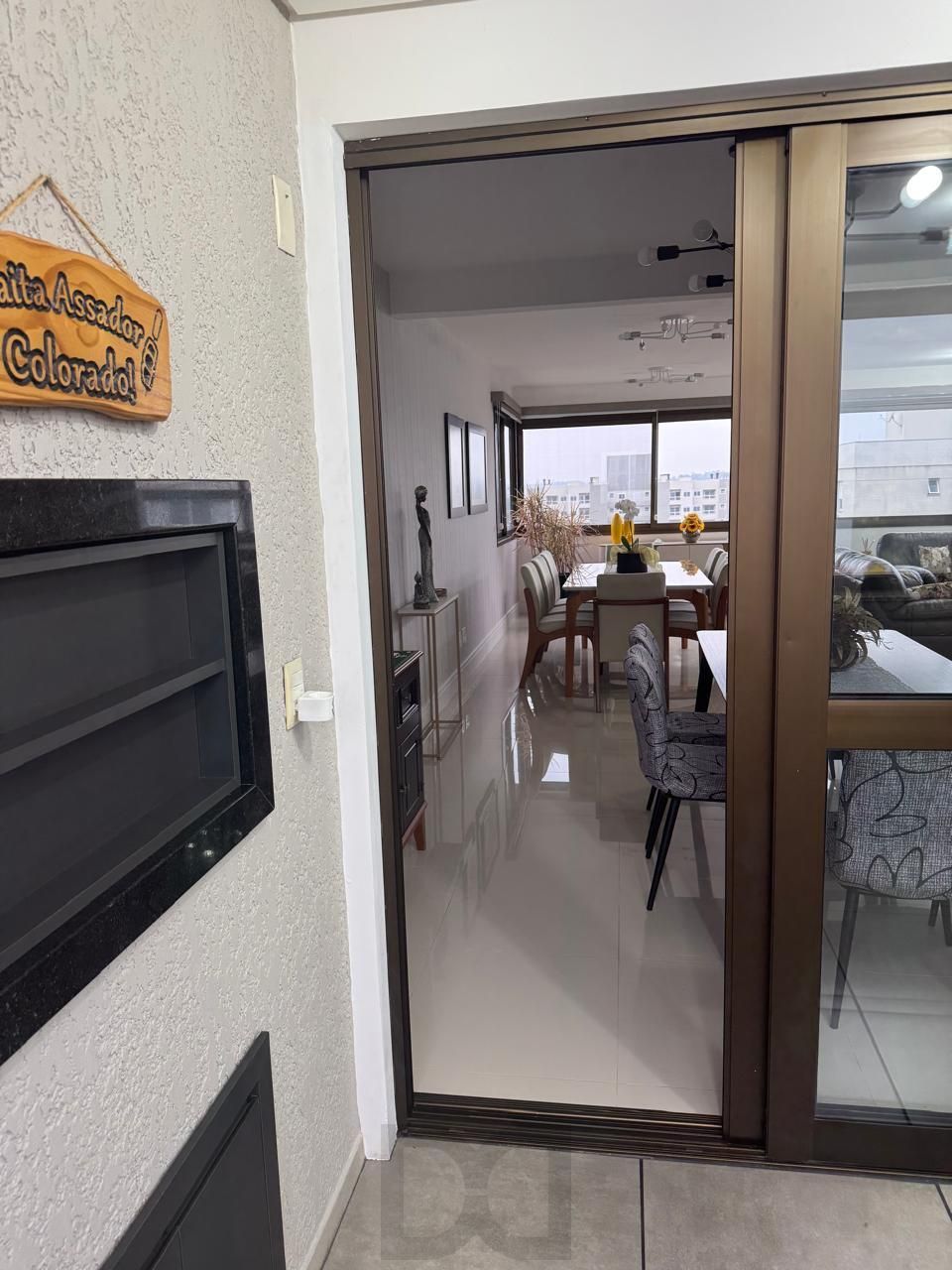 Semi-mobiliado, 3 dormitórios, 2 vagas lado a lado - Jardim Planalto — foto 5