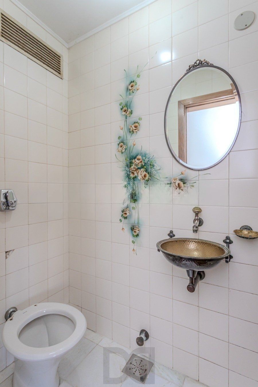 Apartamento semimobiliado de 140 m² privativos no bairro Mont'Serrat — foto 6