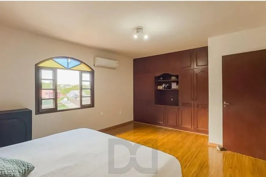 Casa térrea com 4 dormitórios, suíte e 2 vagas. — foto 5