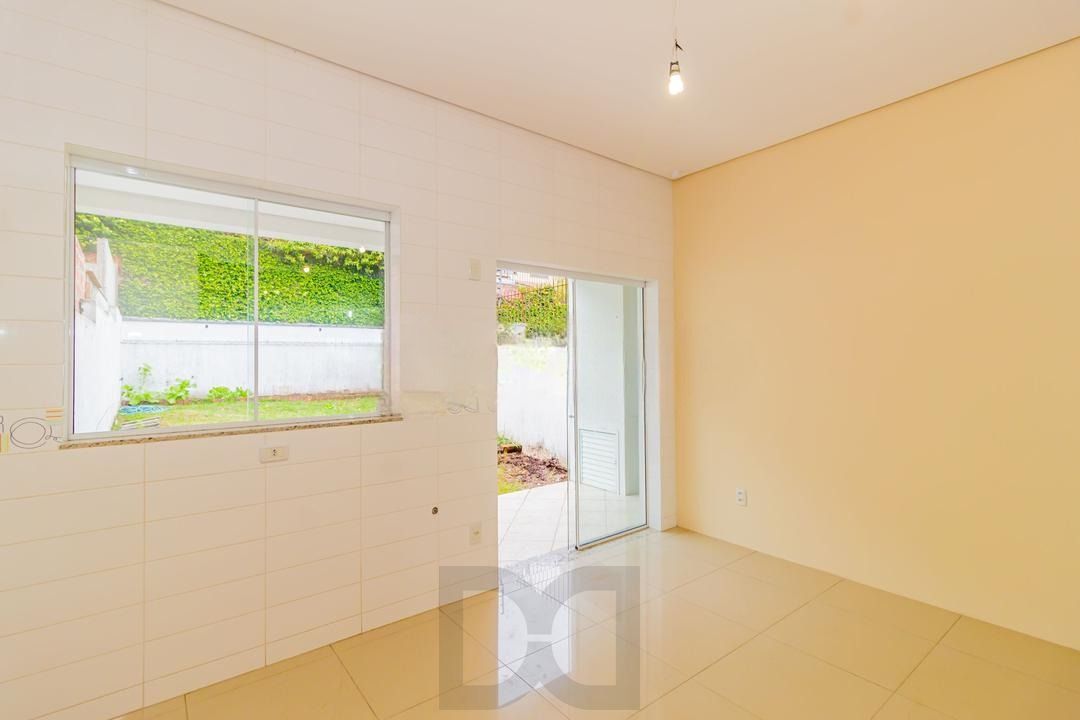 Casa com 3 dormitórios, suíte, lavabo e amplo pátio. — foto 33