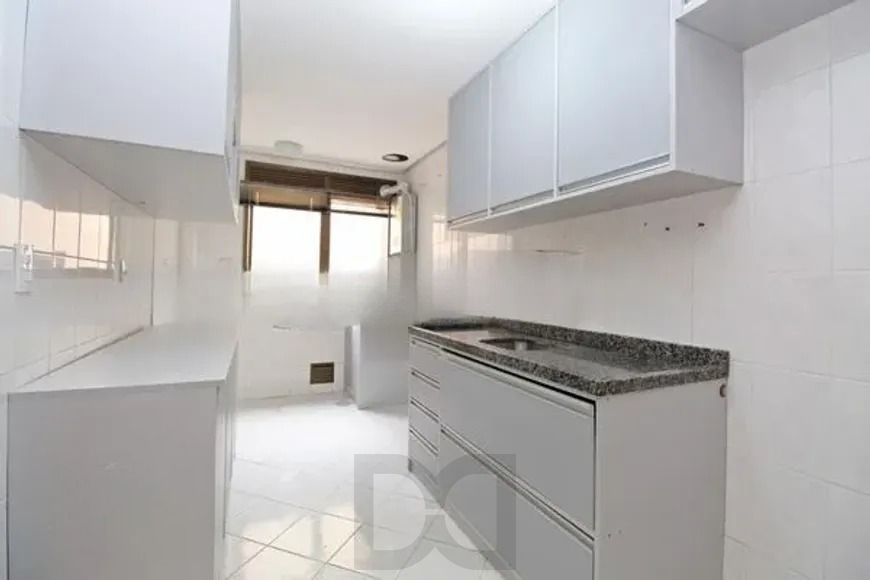 Apartamento com 2 dormitórios, suíte, churrasqueira e vaga de garagem. — foto 20