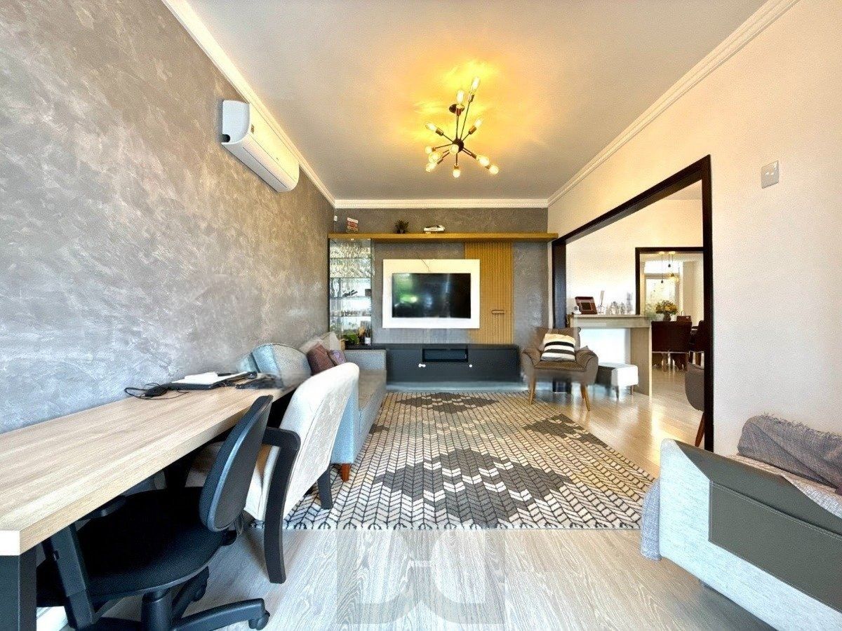 Casa ampla com 4 dormitórios, suíte e área de lazer- Passo da Areia — foto 4