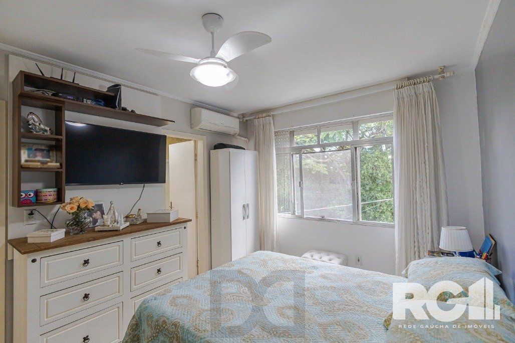 Cobertura desocupada com 3 Quartos e Área Gourmet em Porto Alegre — foto 27