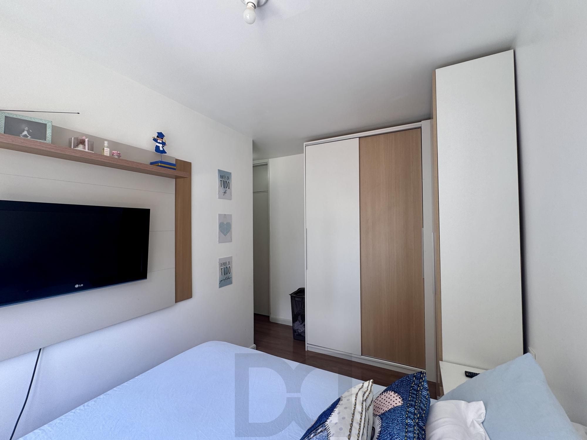 Apartamento 3 Dormitórios com Suíte, Sacada e Vaga Coberta — foto 10