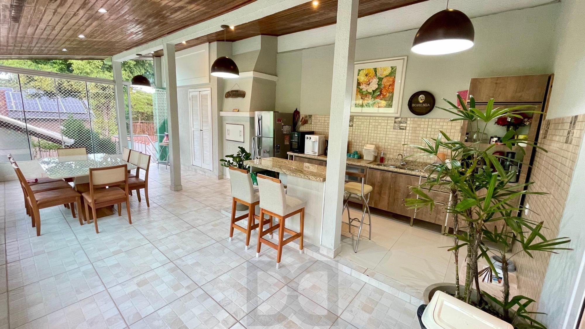 Casa térrea 100% mobiliada com 3 dormitórios, suíte, piscina e 3 vagas. — foto 8