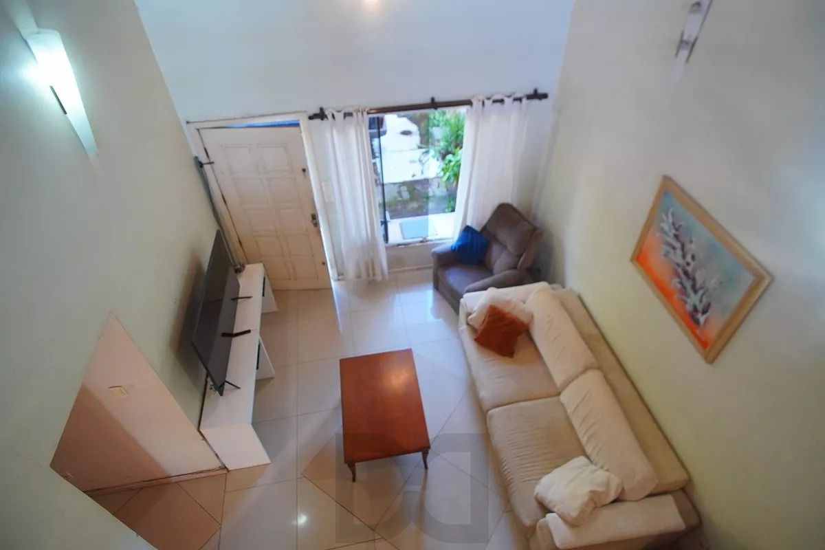 Casa Térrea com 5 dormitórios, Amplo Terreno de 300m² - Bairro Santa Rosa — foto 3