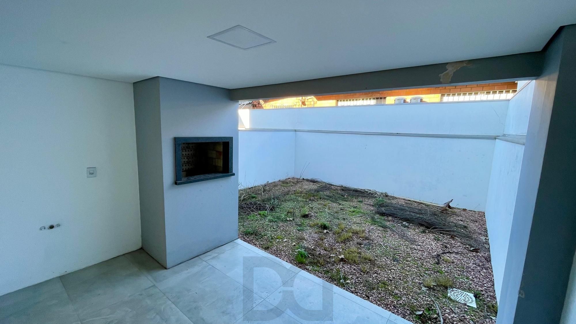 Sobrado Novo com Suíte e Churrasqueira no Jardim Planalto — foto 1