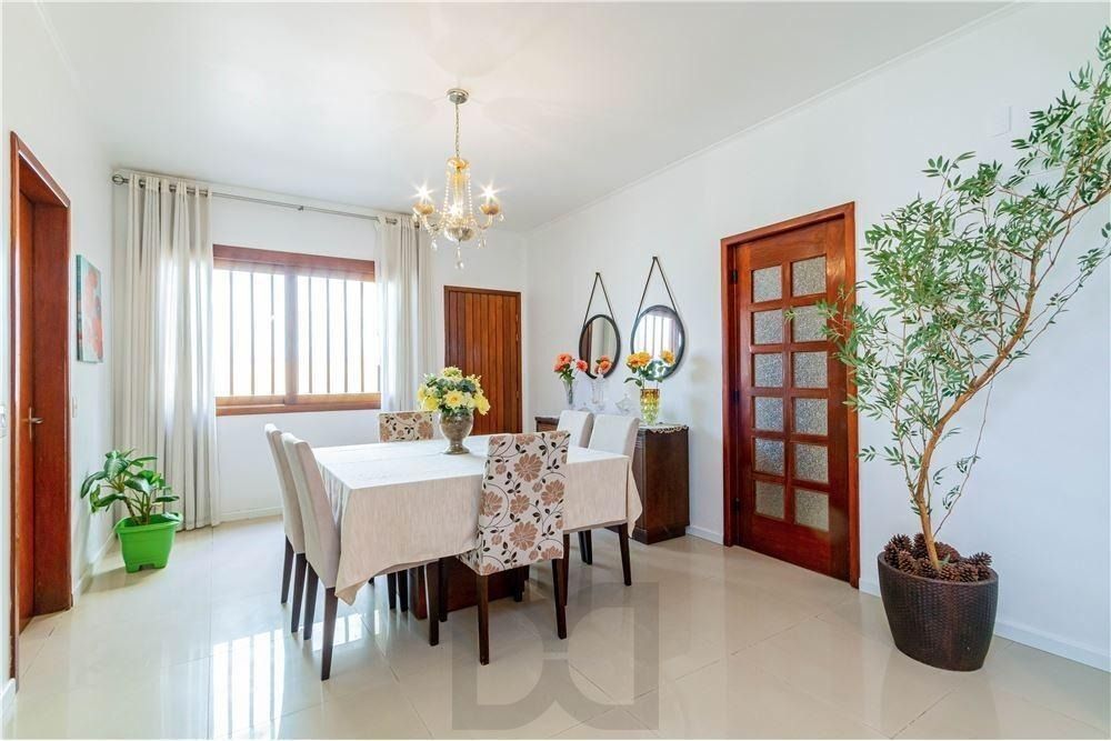 Ampla casa com 3 Dormitórios 293m² e Pátio amplo Próximo a Adda Mascarenhas — foto 7