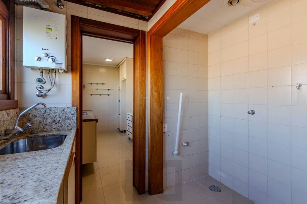 Apartamento com Lareira e Churrasqueira Próximo à Sogipa — foto 10
