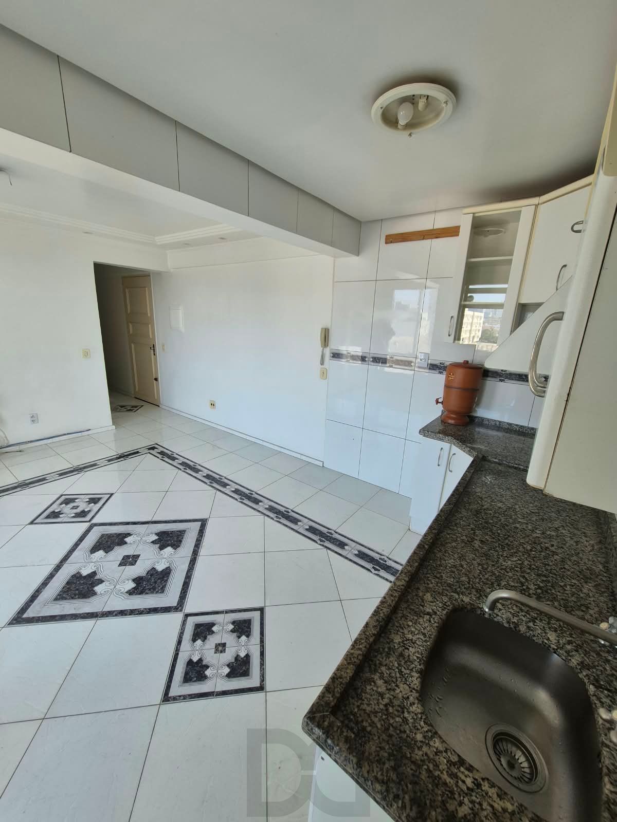 Apartamento com 2 Dormitórios na Cidade Baixa — foto 6
