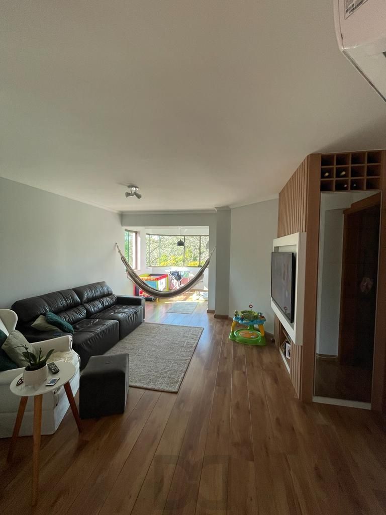 Apartamento 3 dormitórios com suíte e 2 vagas à venda na Vila Ipiranga em Porto Alegre — foto 1