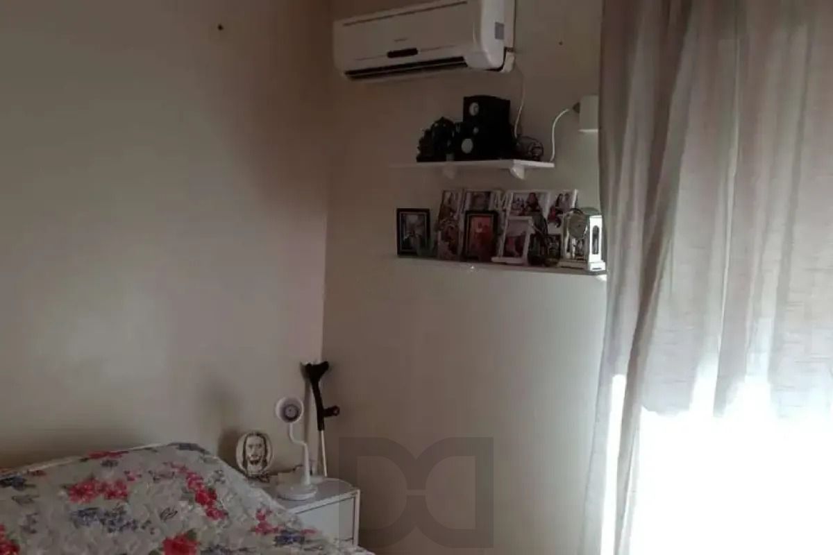 Apartamento com 2 dormitórios semimobiliado. — foto 13