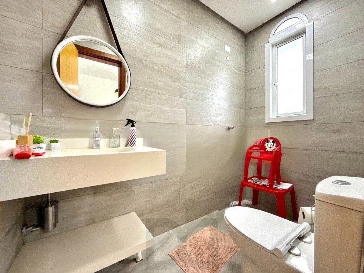 Casa ampla com 4 dormitórios, suíte e área de lazer- Passo da Areia — foto 10