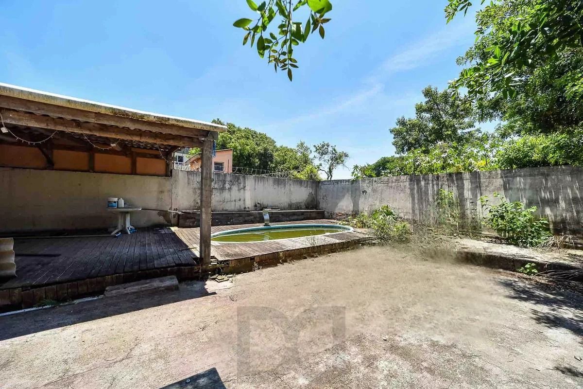 Casa com 4 dormitórios, R Doutor Paulino Guerra — foto 29