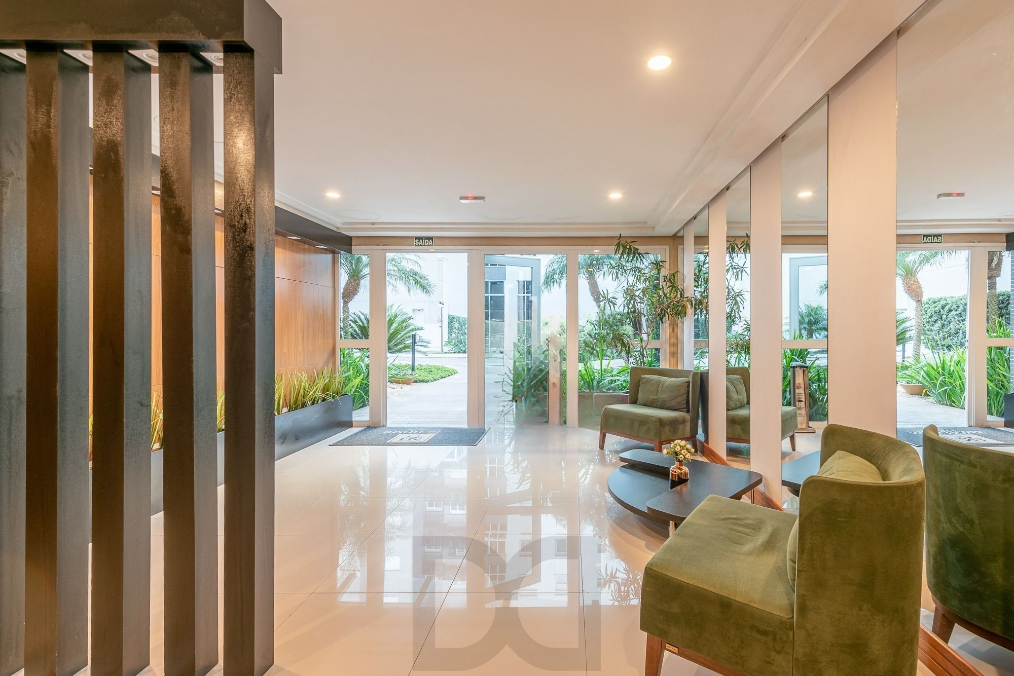 Garden 3 Dormitórios com Amplo Pátio Próximo ao Iguatemi — foto 21