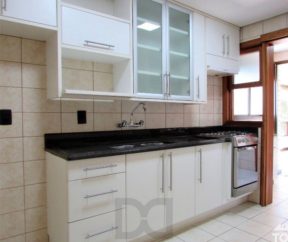 Apartamento com 3 dormitórios, suíte sacada e churrasqueira — foto 3