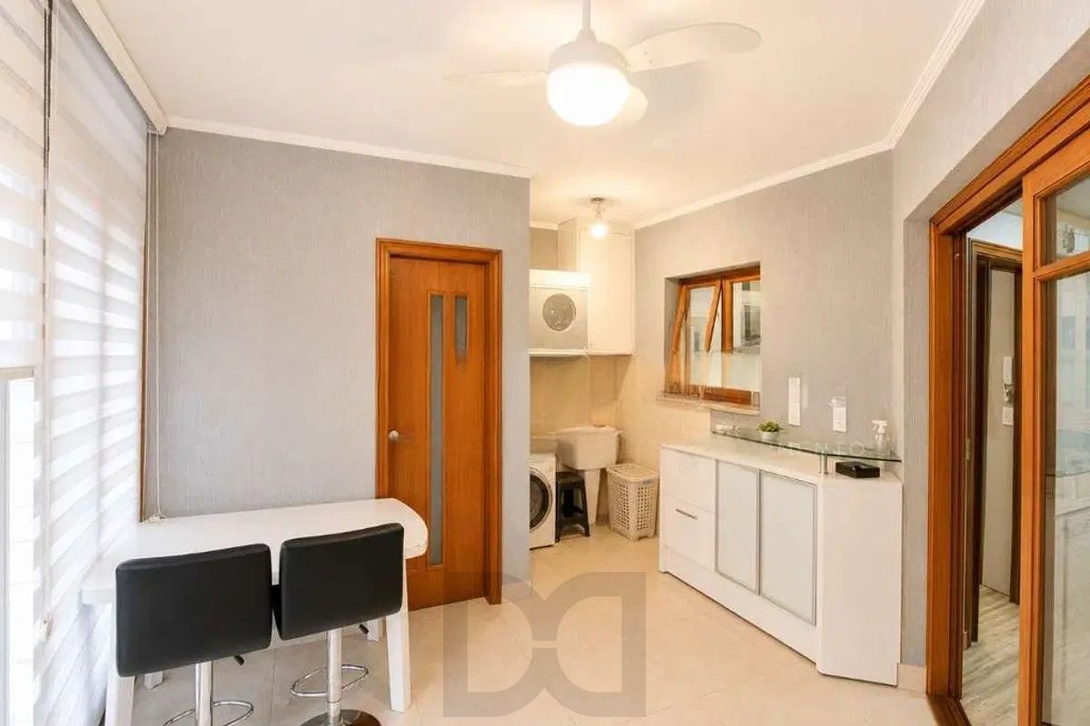 Casa com 3 dormitórios, suíte, churrasqueira e piscina. — foto 8