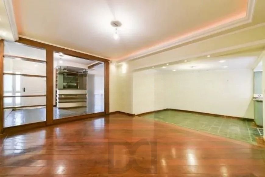 Casa térrea com piscina, jardim e 3 dormitórios Jardim Botanico — foto 4