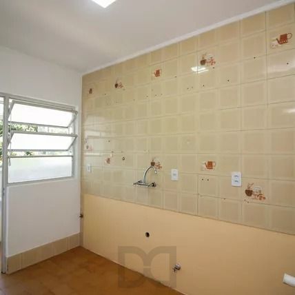 Apartamento com 2 dormitórios, banheiro auxiliar e 2 vagas cobertas. — foto 6
