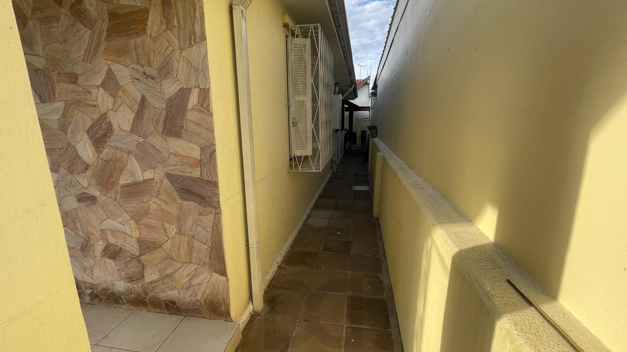 Casa térrea com 2 suítes com amplo pátio, — foto 35